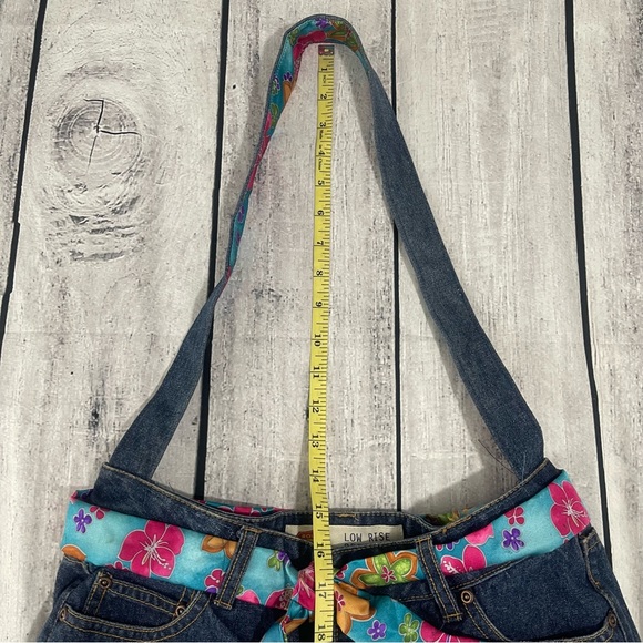 HANDMADE REPURPOSED JEANS PURSE - Picture 6 of 7